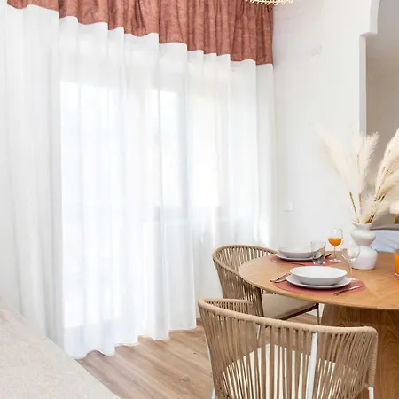 Estate4home - Glee Apartment *